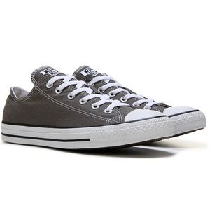 NWOT Size 5 Converse Chuck Taylors